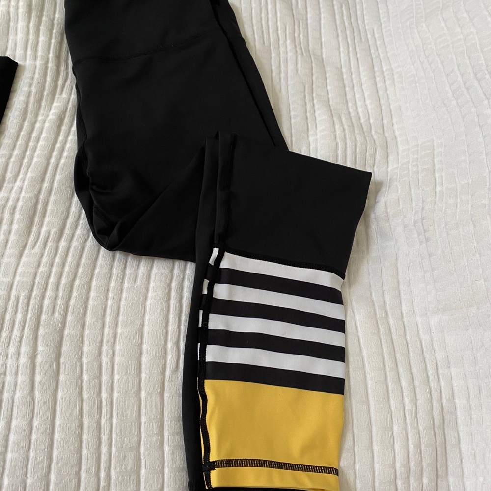 Bumblebee light and tight leggings 7/8 24”